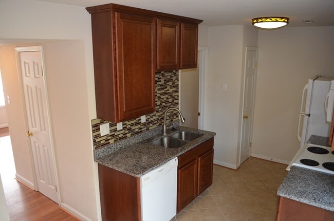 Building Photo - 3690 Arthur Ave