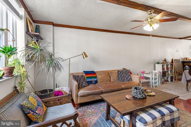 Building Photo - 808 Sears St