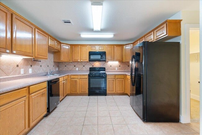 Building Photo - 500 Tillery St