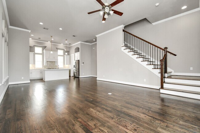 Building Photo - 2709 Kennedy St