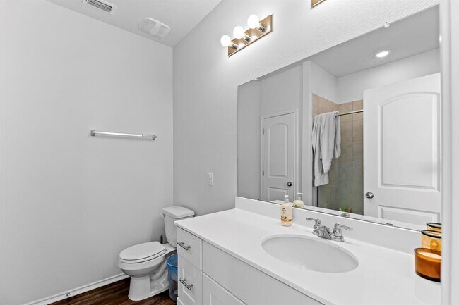 Building Photo - 469 Grace Lilly Dr