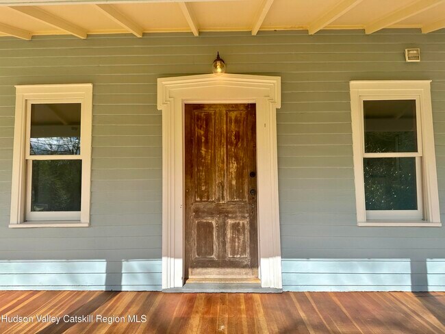 Building Photo - 334 Fish Creek Rd