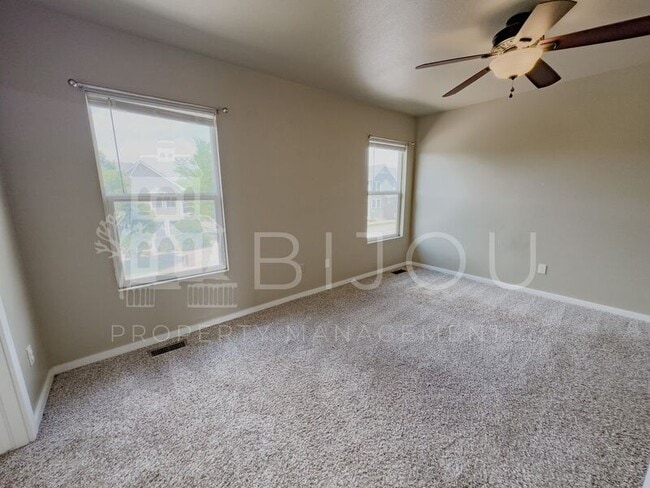 Building Photo - 5199 Dovetail Ln