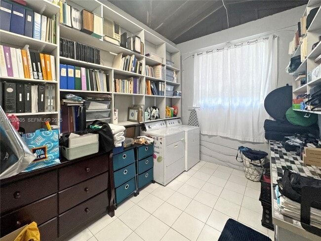 Building Photo - 5760 SW 10th St