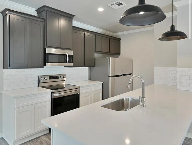 Building Photo - 511 Cooner St