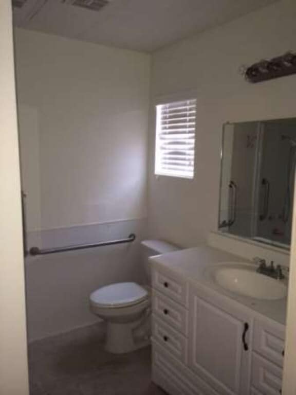 Building Photo - E Minnesota Ave