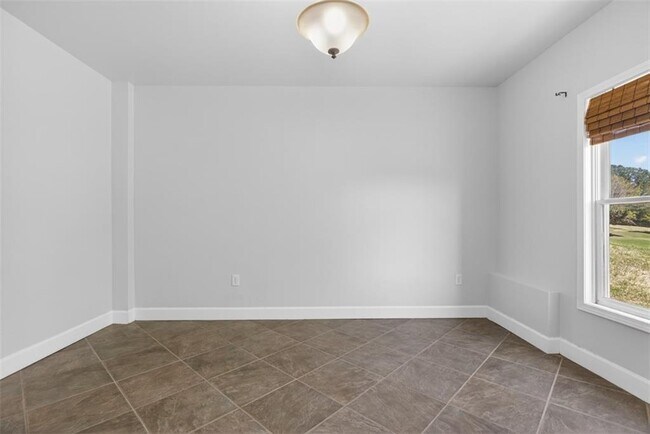 Building Photo - 4537 Grandview Pkwy