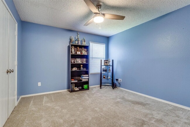 Building Photo - 4612 Wedgewood Dr