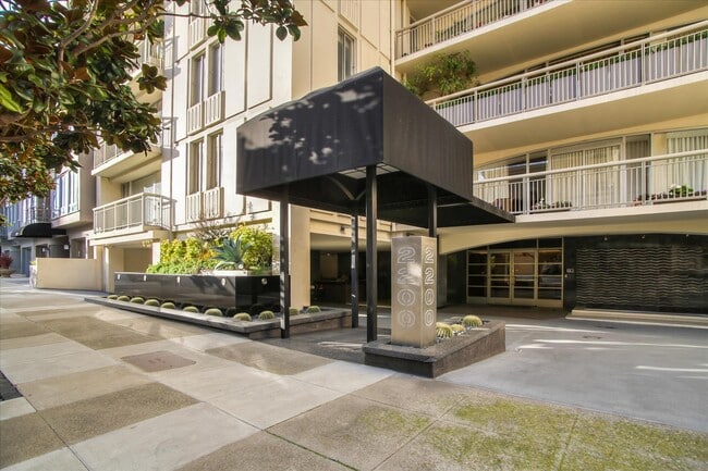 Building Photo - 2200 Pacific Ave