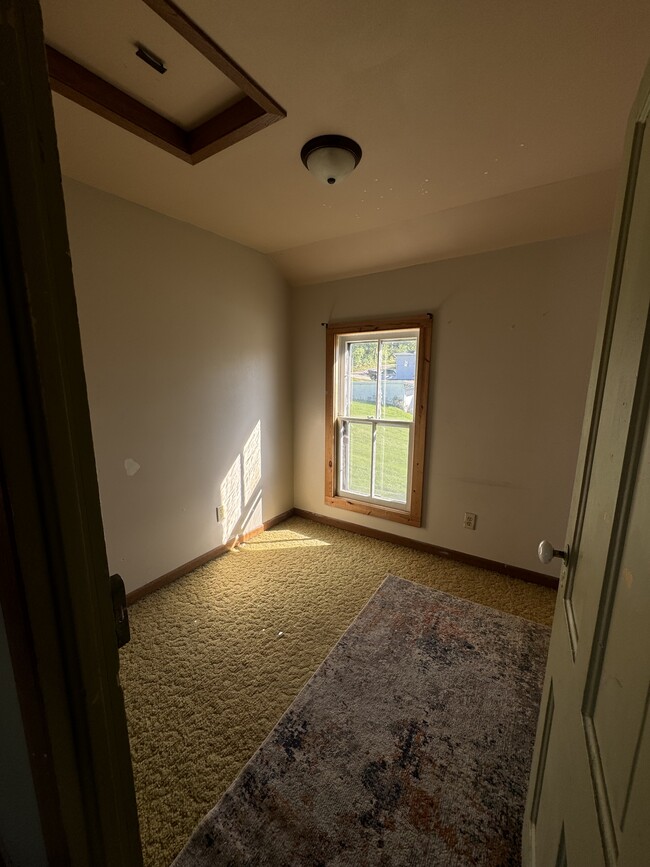 Closet/Small Office off Master Bedroom - 112 N Main St