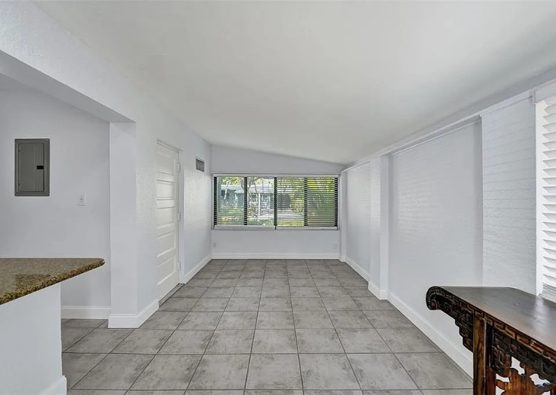 Building Photo - 1632 NE 17th Ave