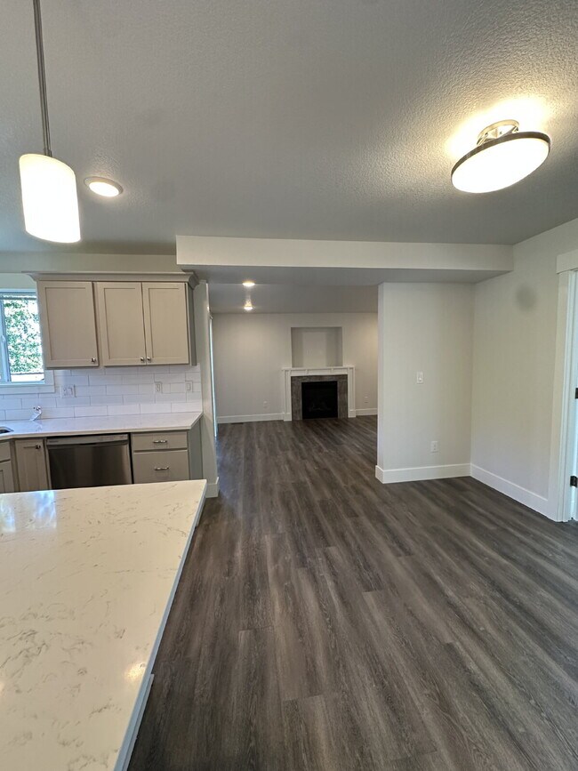 Building Photo - Beautiful 2023-construction, St. Johns Hom...