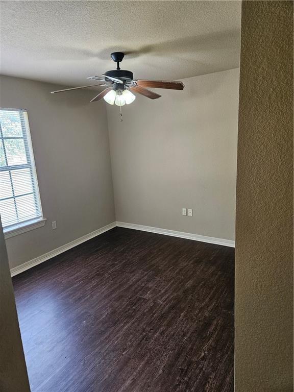 Building Photo - 1790 N Chestnut Ave