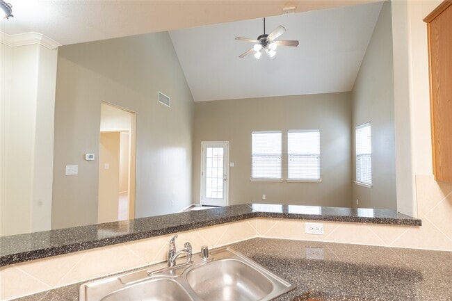 Building Photo - 4611 Arbor Ln