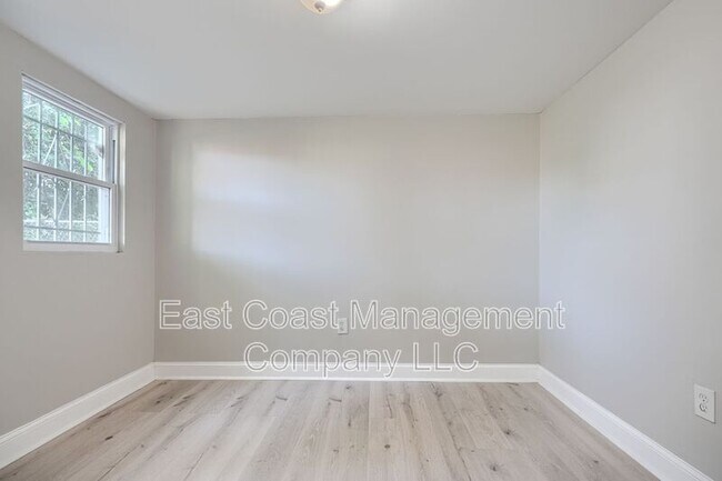 Building Photo - 332 S Franklintown Rd