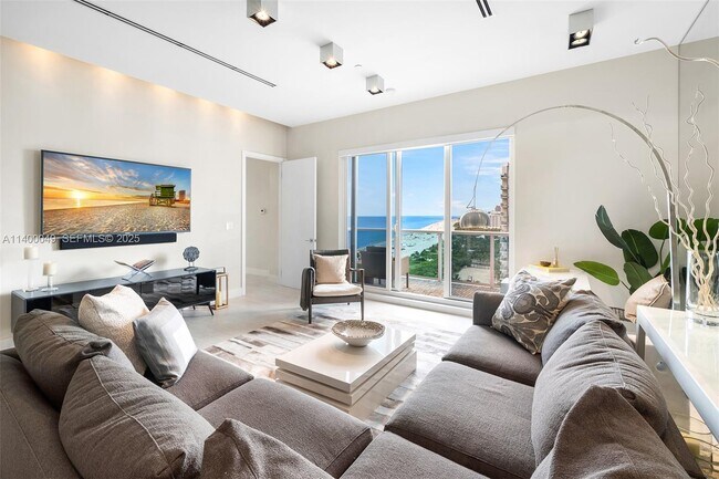 Building Photo - 2301 Collins Ave