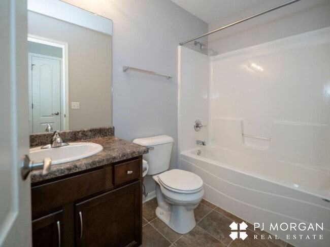 Building Photo - 8228 N 147th St