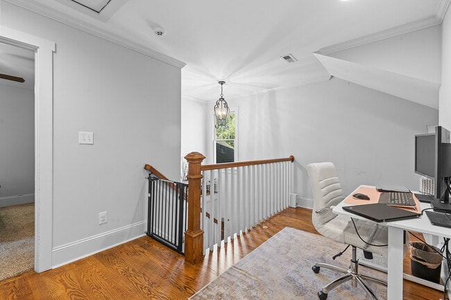Building Photo - 2119 Wilmore Dr
