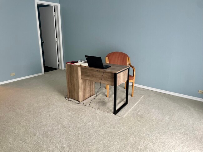 Building Photo - 1721 Northfield Sq