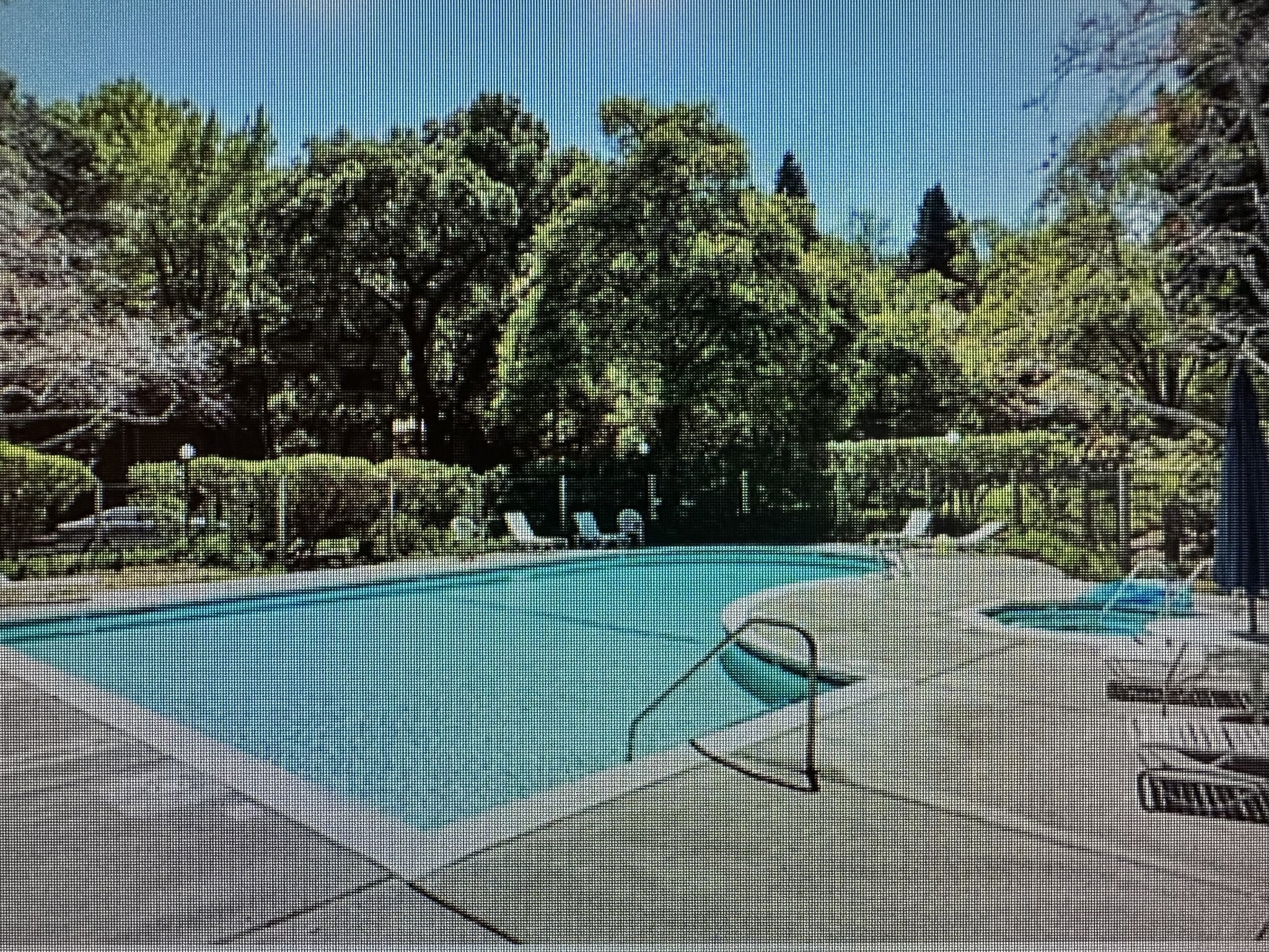 Community swimming pool & hot tub - 186 Pelican Ln