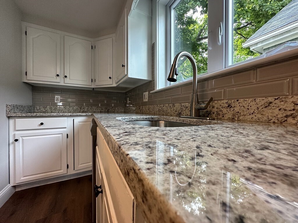 Building Photo - 134 Albion St