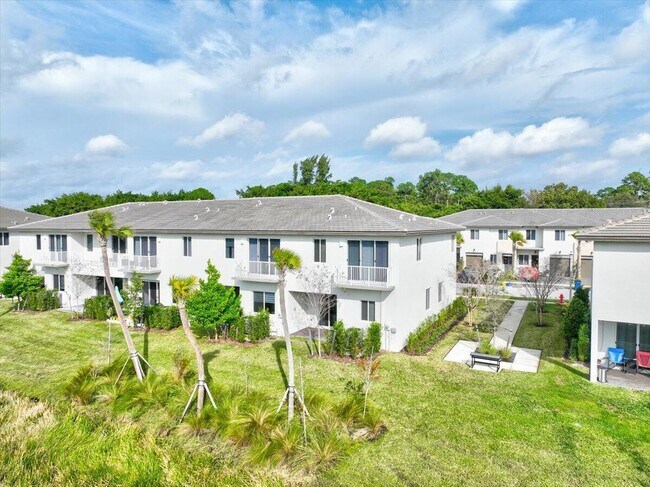 Building Photo - 1451 Pioneer Way
