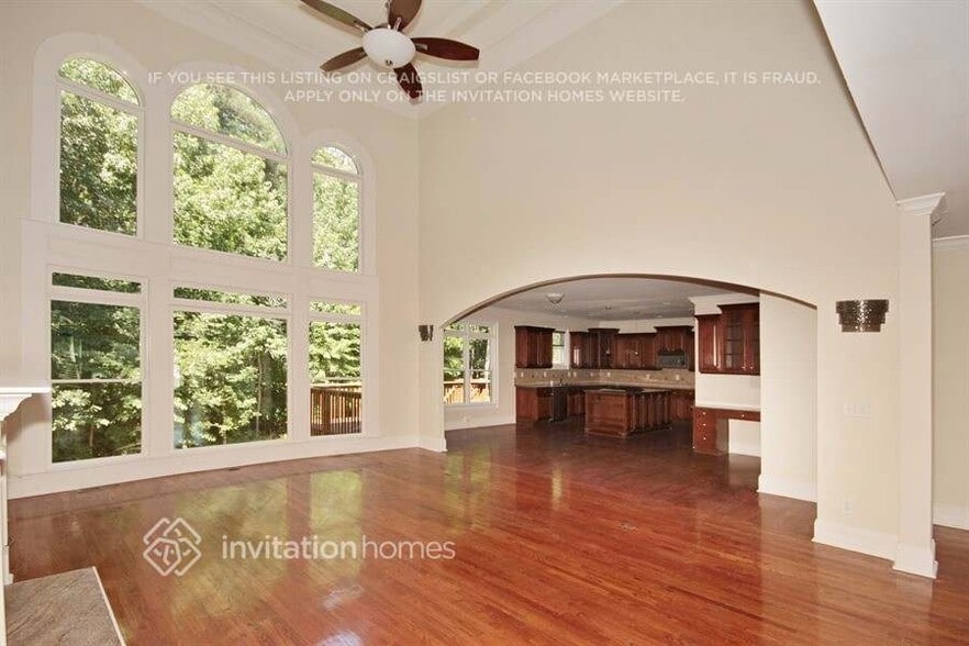 Building Photo - 404 Wynns Way SW