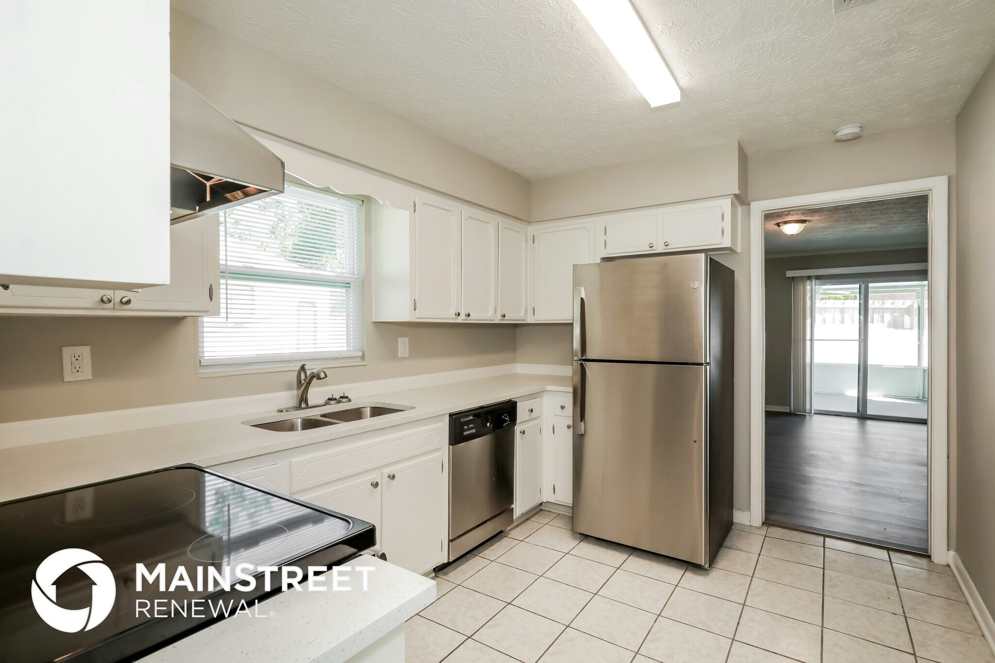 Building Photo - 1055 Grove Park Dr S
