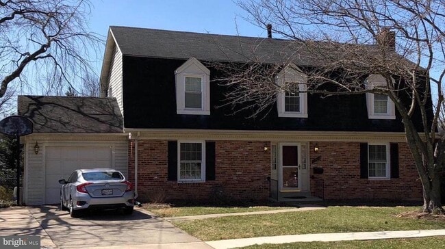 Building Photo - 8704 Victory Ln