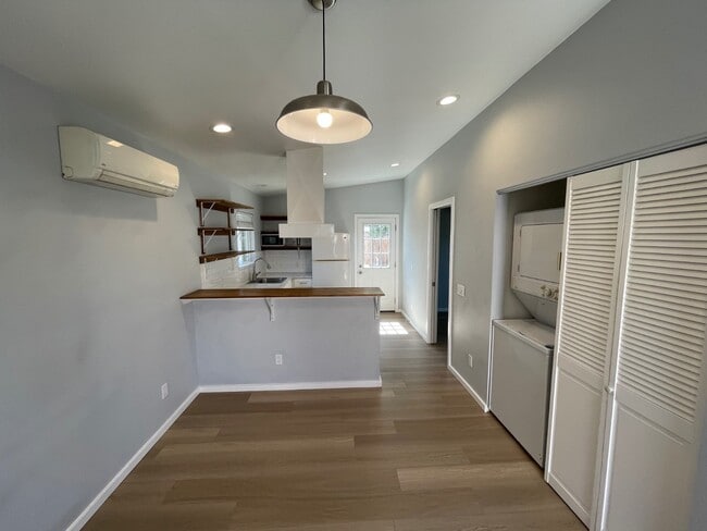 Building Photo - 6358 Raylene Ct