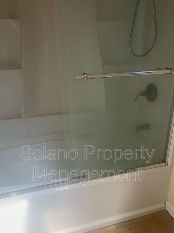 Building Photo - 184 Nantucket Cir