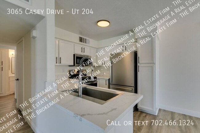 Building Photo - 3065 Casey Dr