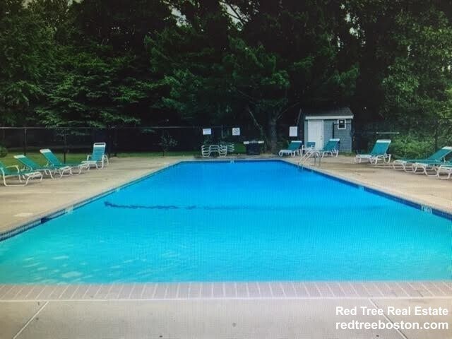 Building Photo - 50-56 Broadlawn Park