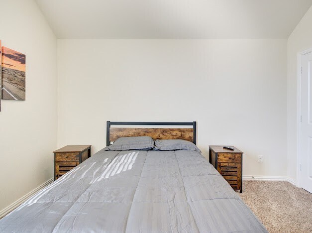 Building Photo - 1646 Ryon Falls Dr