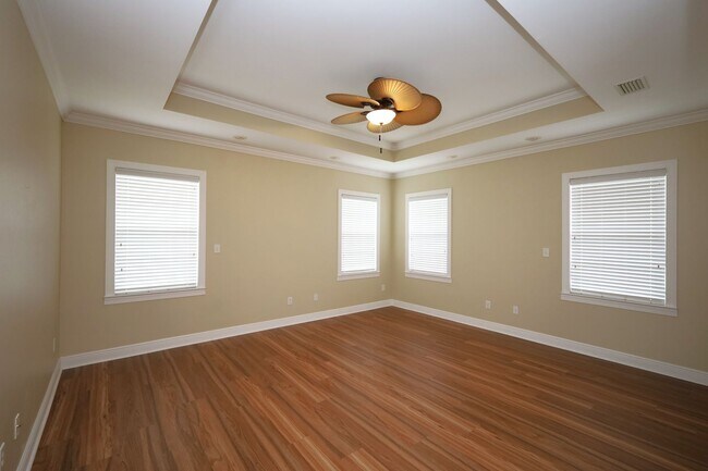 Building Photo - 3798 Bermuda Run Dr