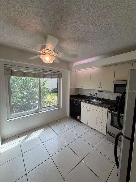 Building Photo - 2205 Belleair Rd