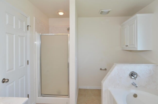 Building Photo - 6505 Nick St