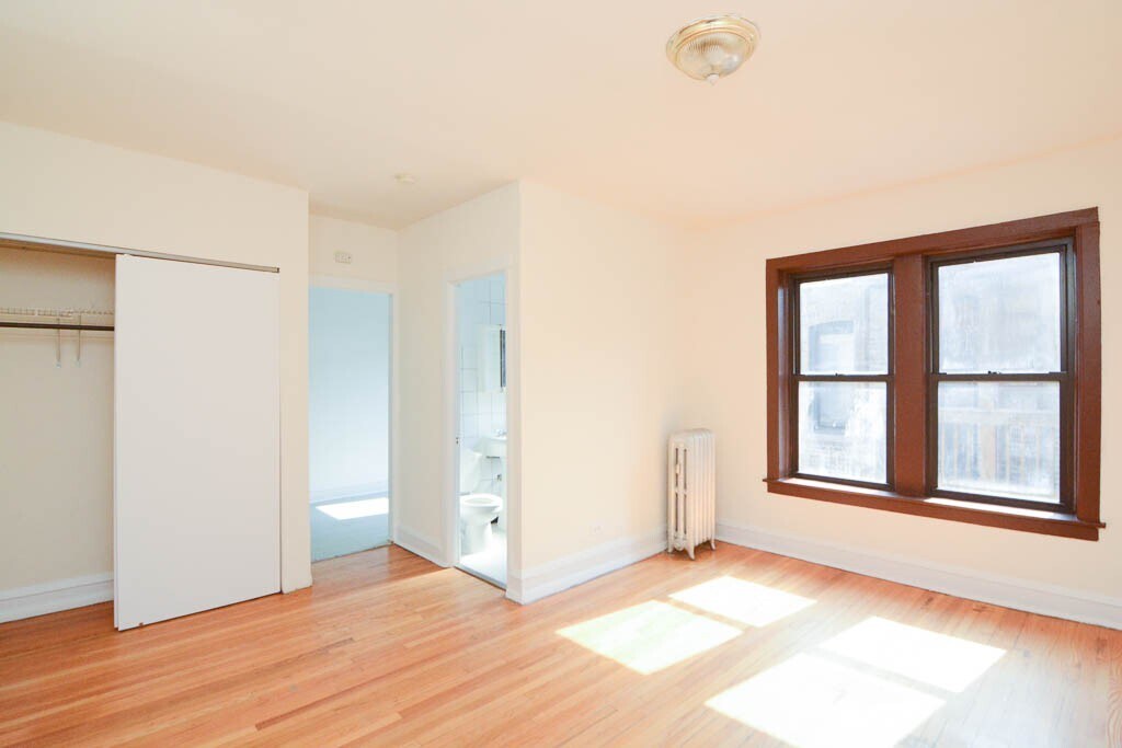 Building Photo - 3300 W Schubert Ave