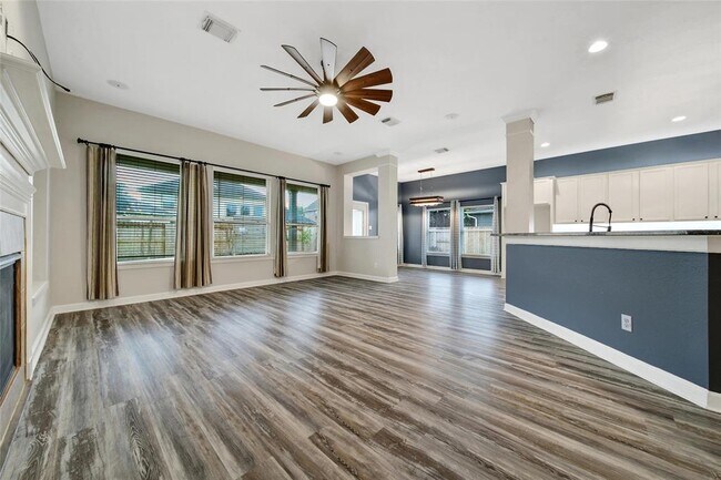 Building Photo - 27225 Alexandra Springs Ln