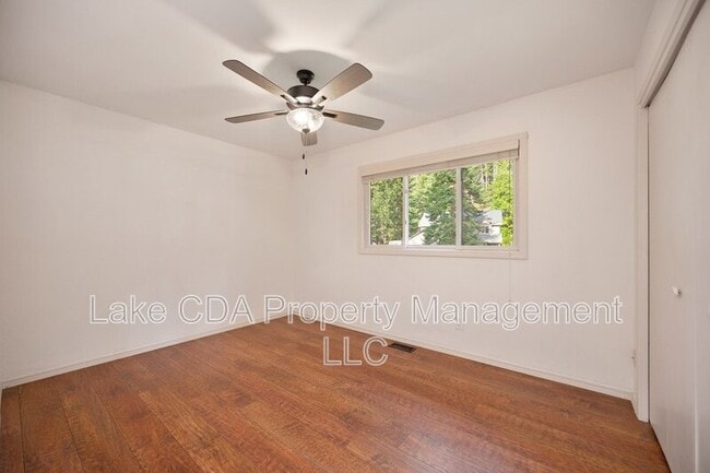 Building Photo - 12616 N Emerald Dr
