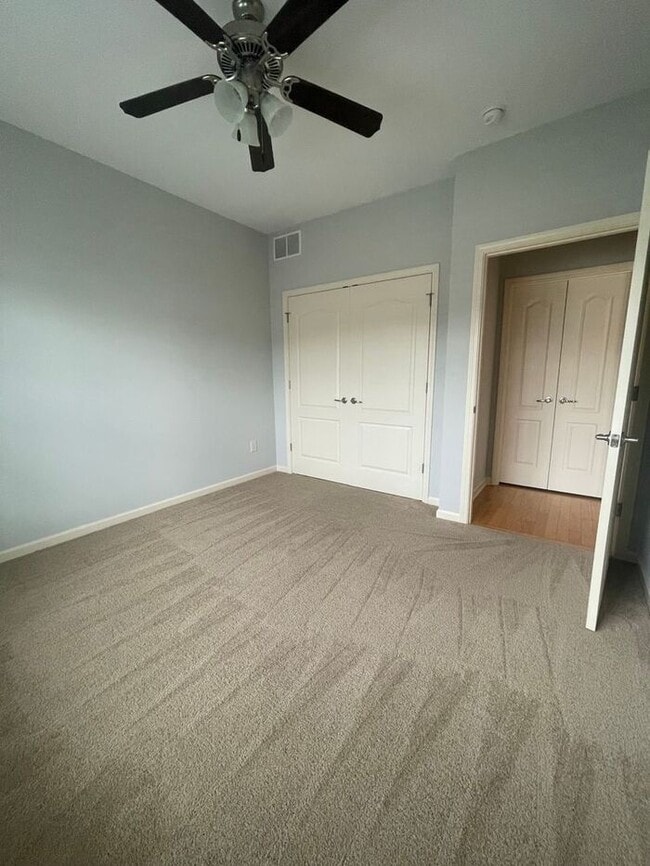 Building Photo - Charming 2 Bed, 2 Bath Home with Garage