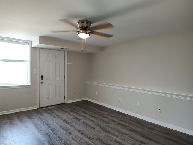 Building Photo - Recently renovated 2-bedroom Duplex in LoSo!