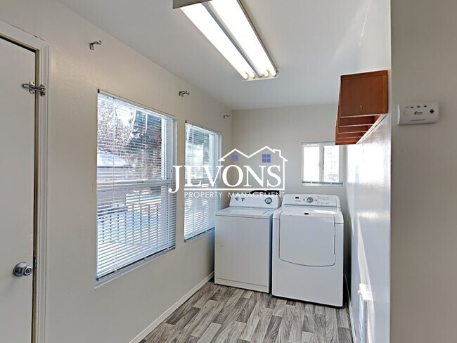 Building Photo - Coming soon! Pet-Friendly 3-Bedroom Home in Naches with Easy Access to Hwy 12