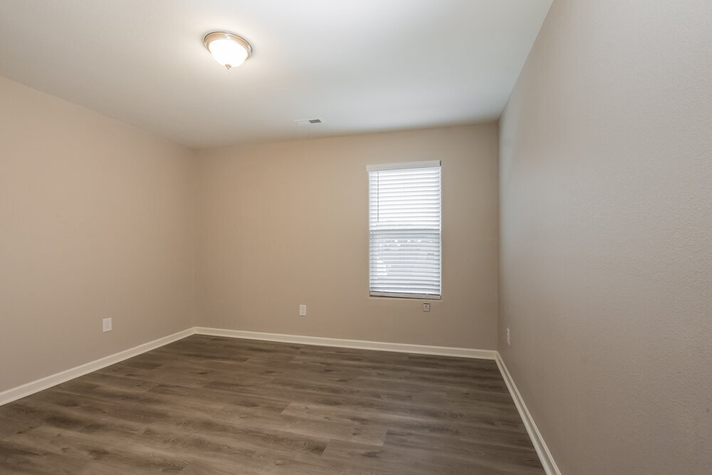 Building Photo - 904 Hilphiger Ct