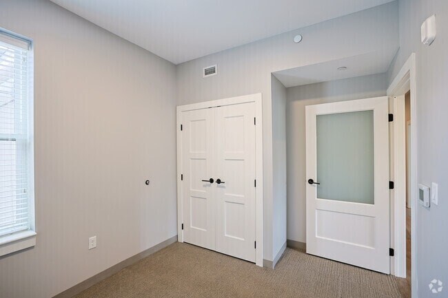 Building Photo - 100 Hemenway St