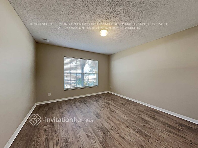 Building Photo - 1266 N Ridge Blvd