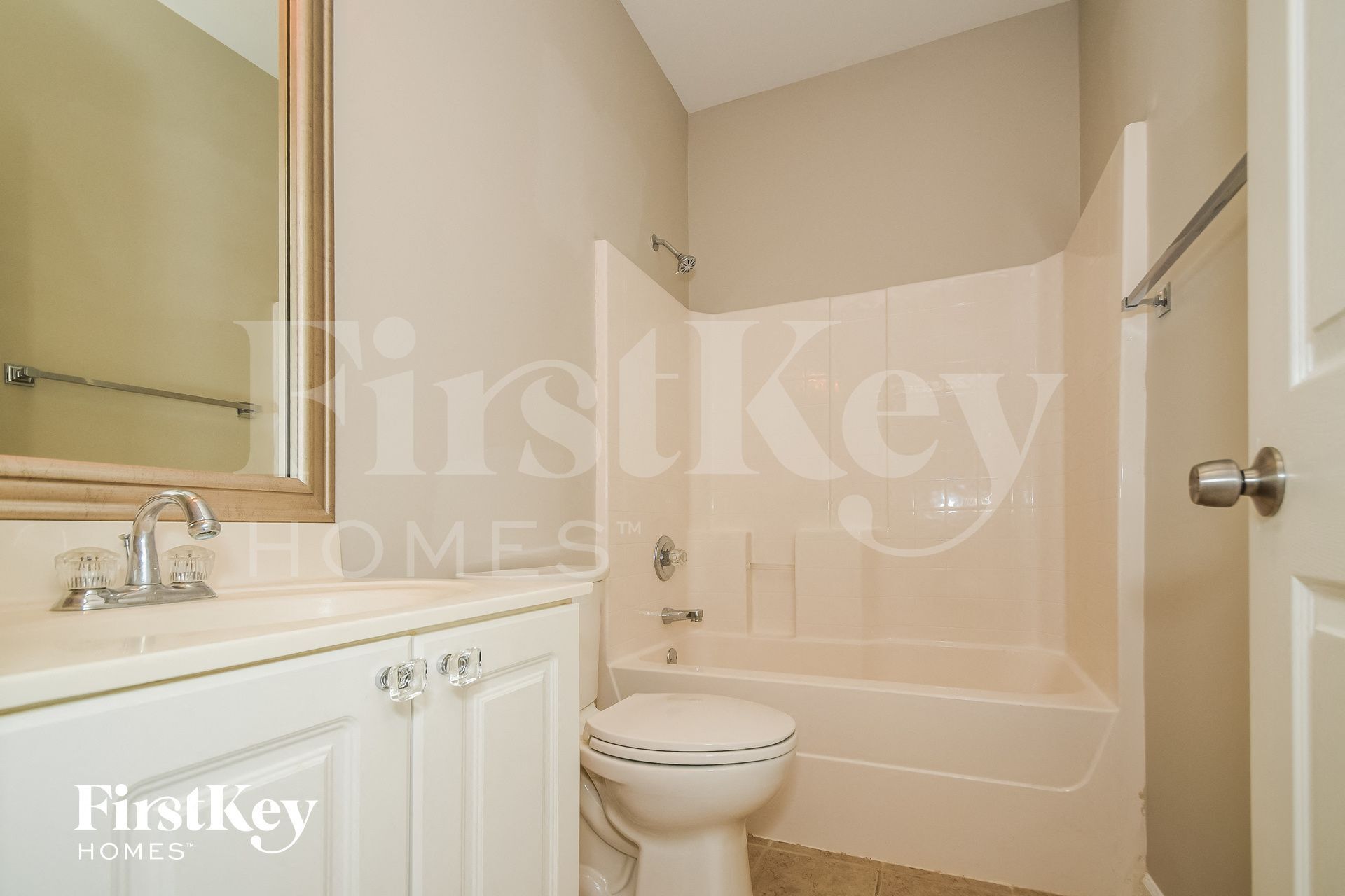 Building Photo - 2136 Parsons Dr