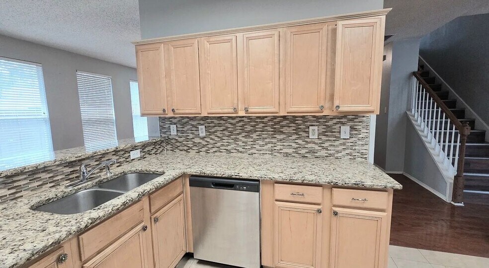 Building Photo - 12783 Honey Locust Cir