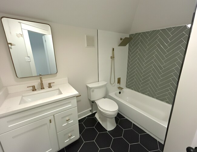 Building Photo - 280 N McNeil St