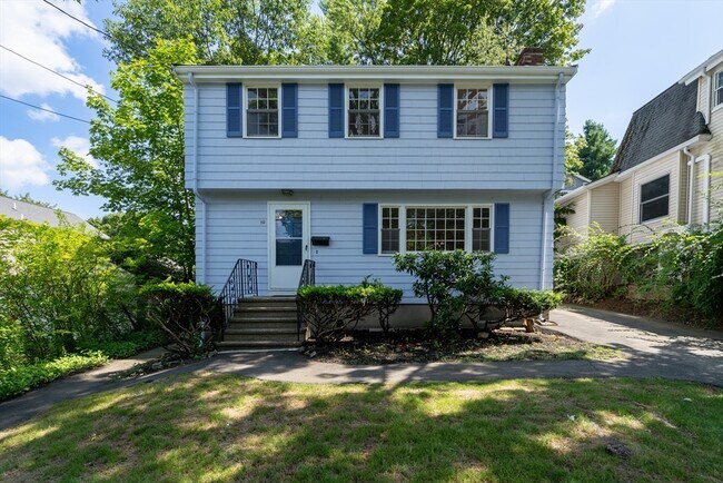 Primary Photo - 10 Colburn St